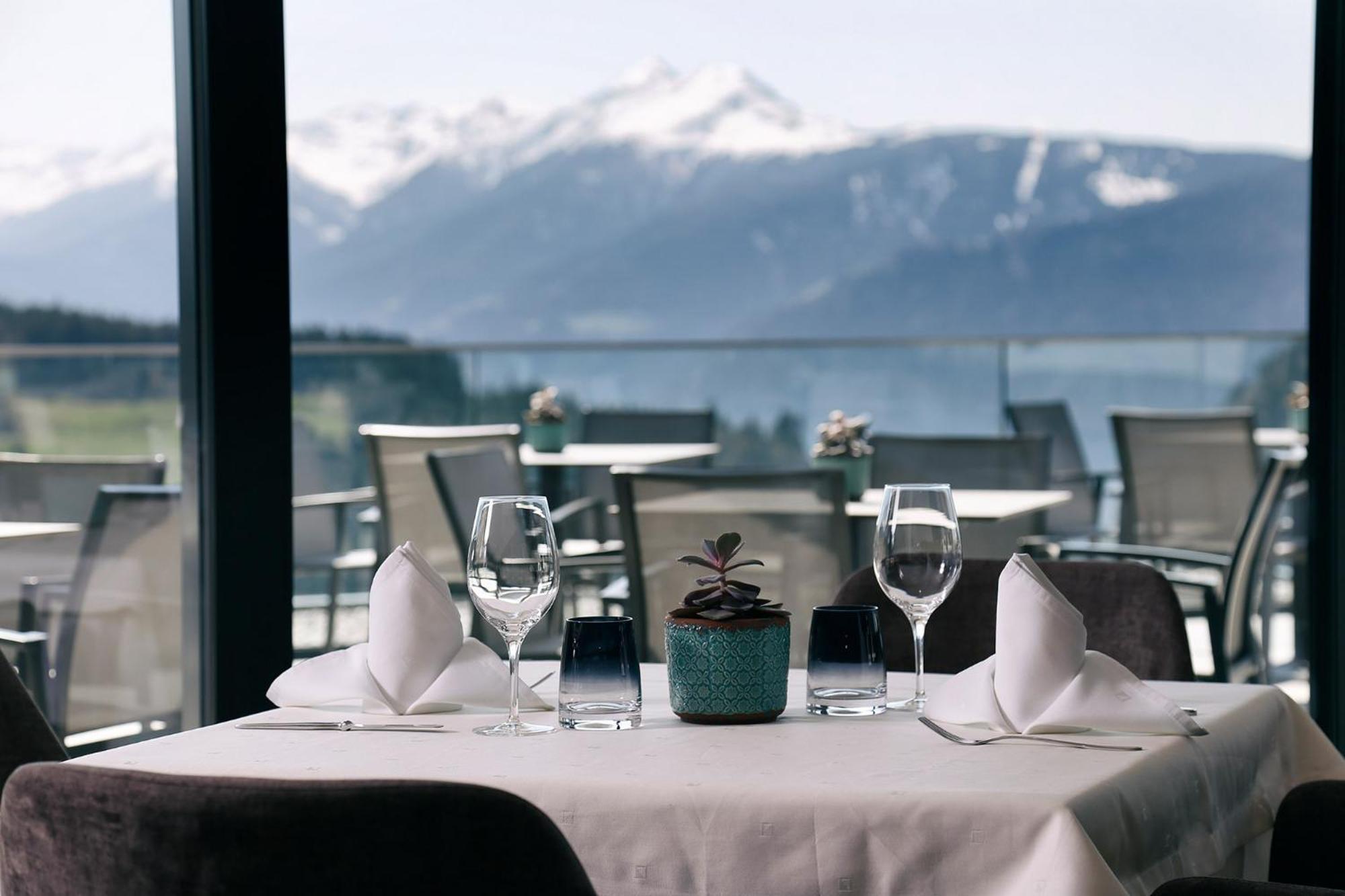 Hotel Avelina Hafling Bagian luar foto