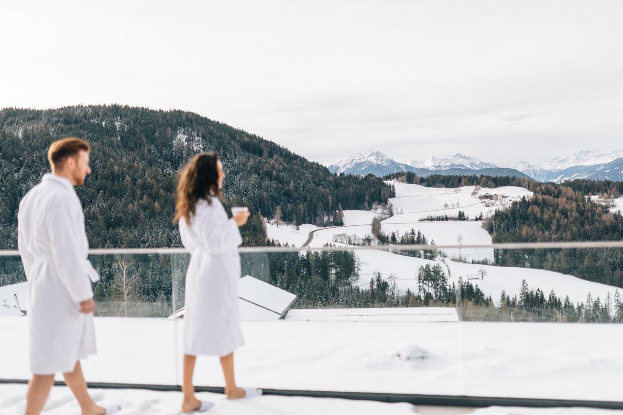 Hotel Avelina Hafling Bagian luar foto