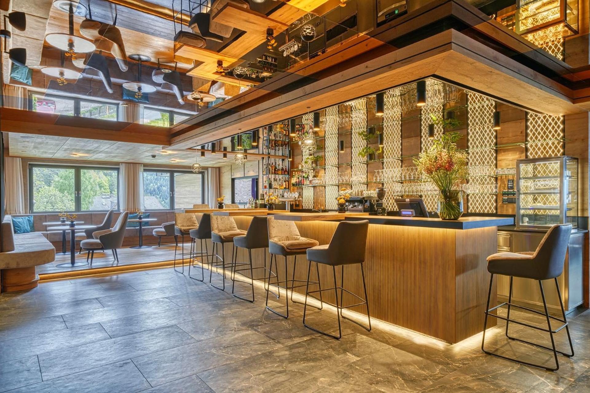 Hotel Avelina Hafling Bagian luar foto
