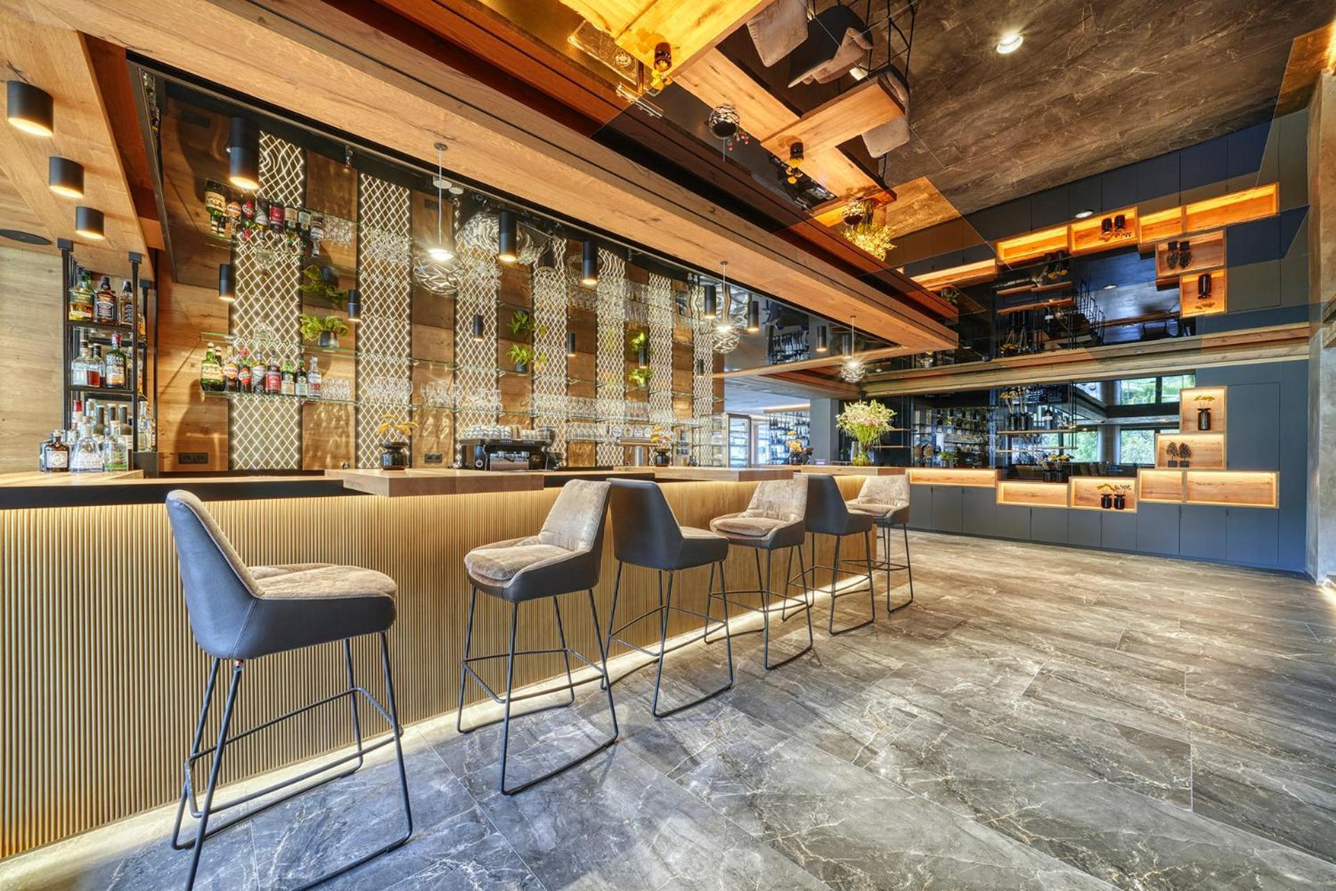 Hotel Avelina Hafling Bagian luar foto