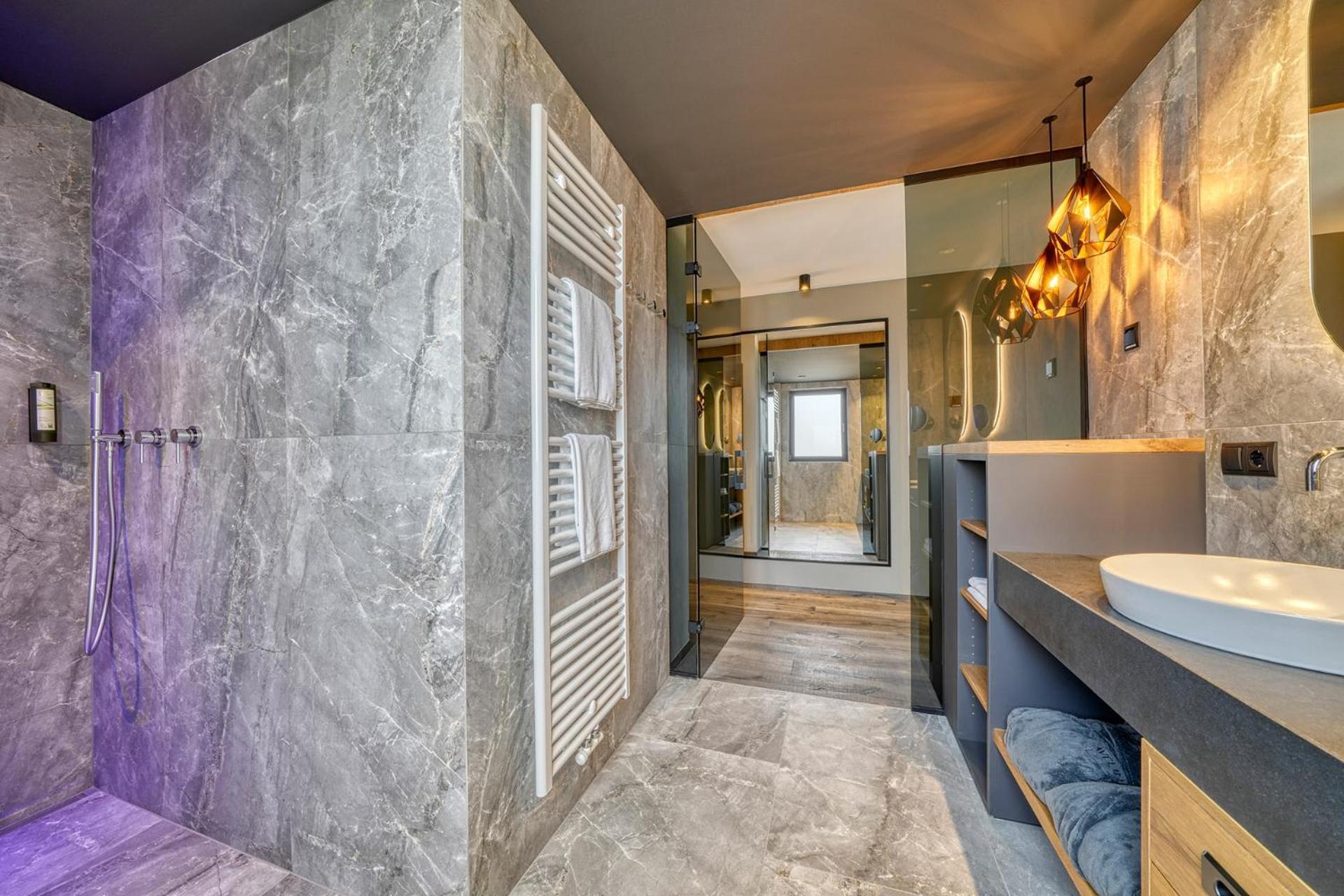 Hotel Avelina Hafling Bagian luar foto