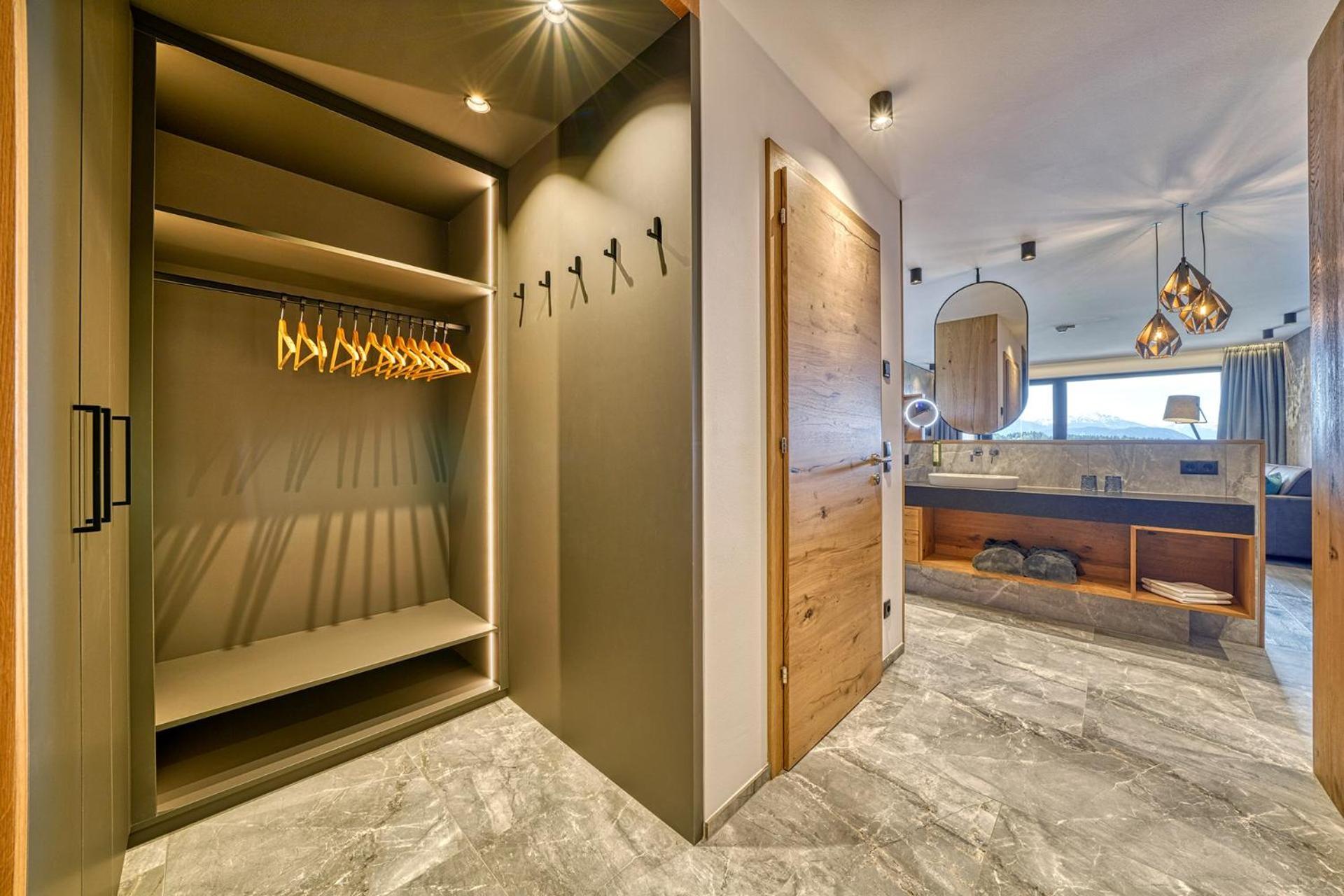 Hotel Avelina Hafling Bagian luar foto